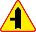 Skrzyżowanie z drogą podporządkowaną występującą z lewej strony