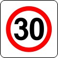Strefa ograniczonej prędkości (tu: 30 km/h)